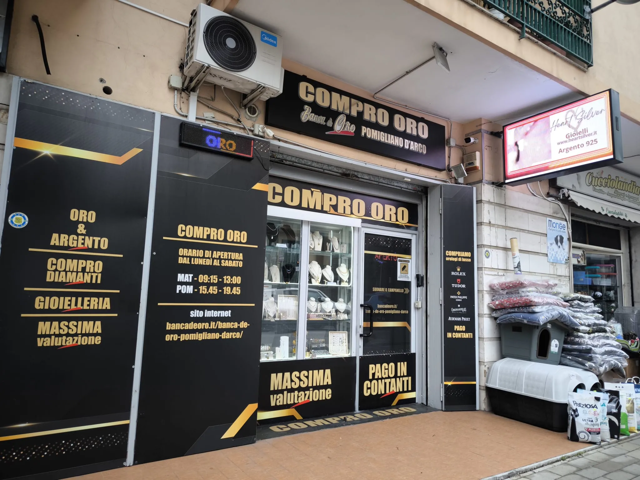 Negozio Banca De Oro Pomigliano d'Arco